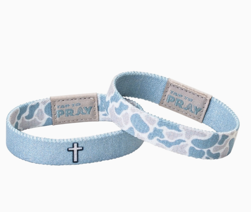 Versible Tap To Pray- Aspen Camo