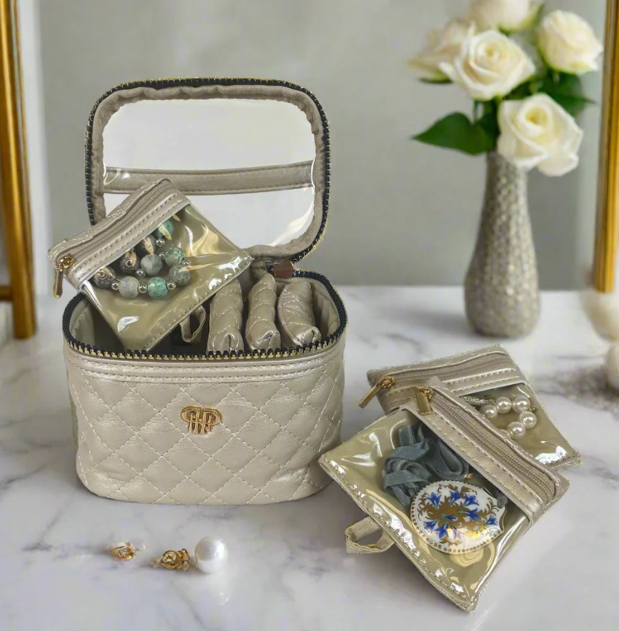 PurseN Getaway Jewelry Case- Pearl