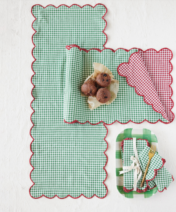 Scalloped Two-Sided Table Runner